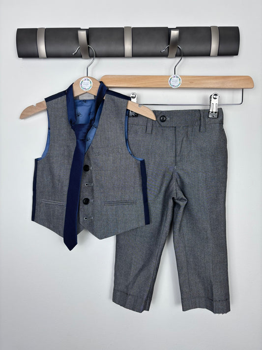 Next 12-18 Months-Suits-Second Snuggle Preloved