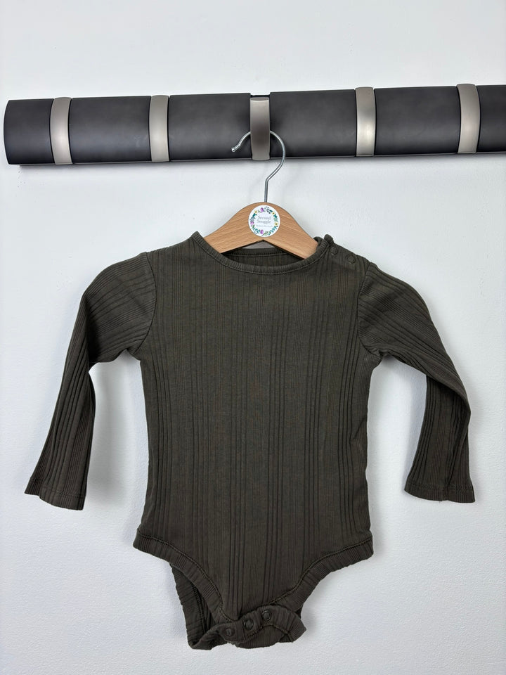 Tu 6-9 Months-Vests-Second Snuggle Preloved