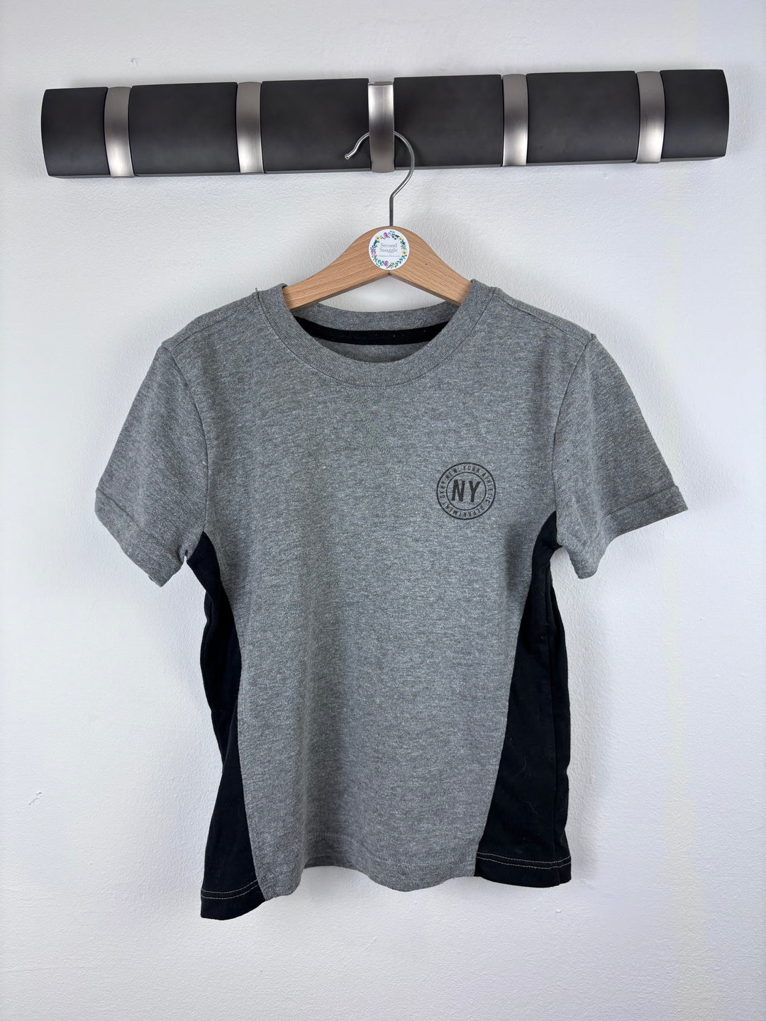 DKNY Grey and Black T-Shirt 6 Years-Tops-Second Snuggle Preloved