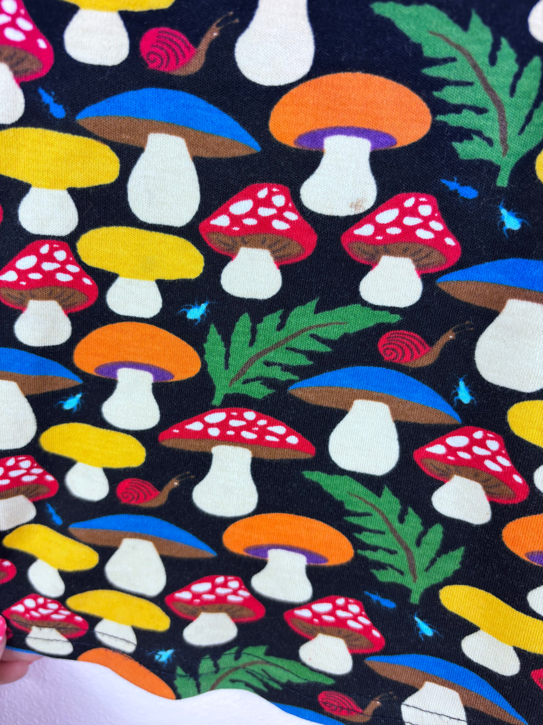 Duns Black Mushroom Print T-Shirt 3-4 Years 104-Tops-Second Snuggle Preloved