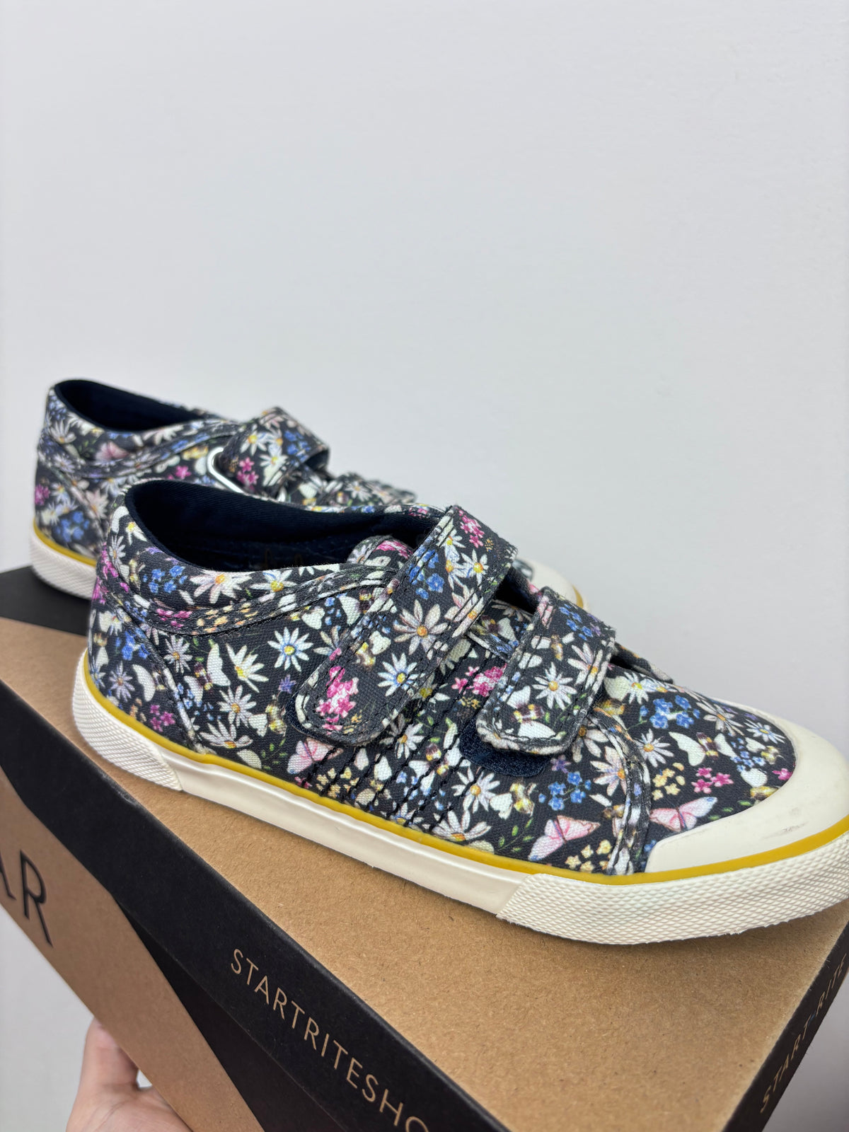 Start Rite Meadow Floral Canvas Shoes-Shoes-Second Snuggle Preloved