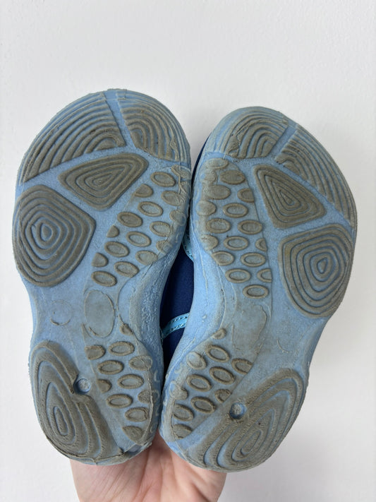 JoJo Maman Bebe UK 6-Shoes-Second Snuggle Preloved