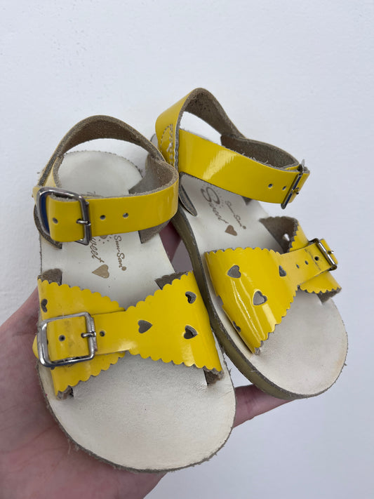 Saltwater Size 7 (UK 6)-Shoes-Second Snuggle Preloved