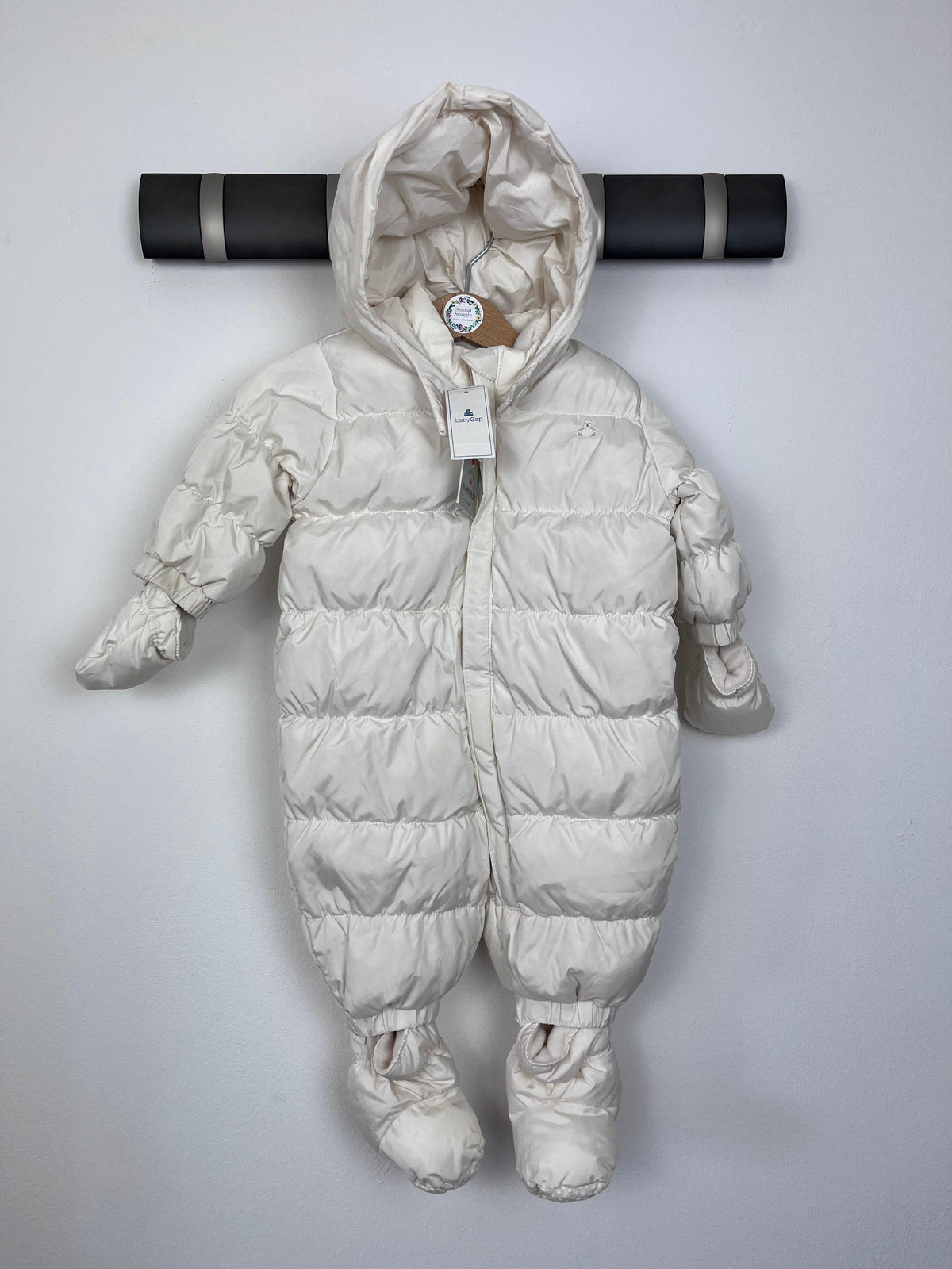 Baby Gap 0-6 Months-Snow Suits-Second Snuggle Preloved