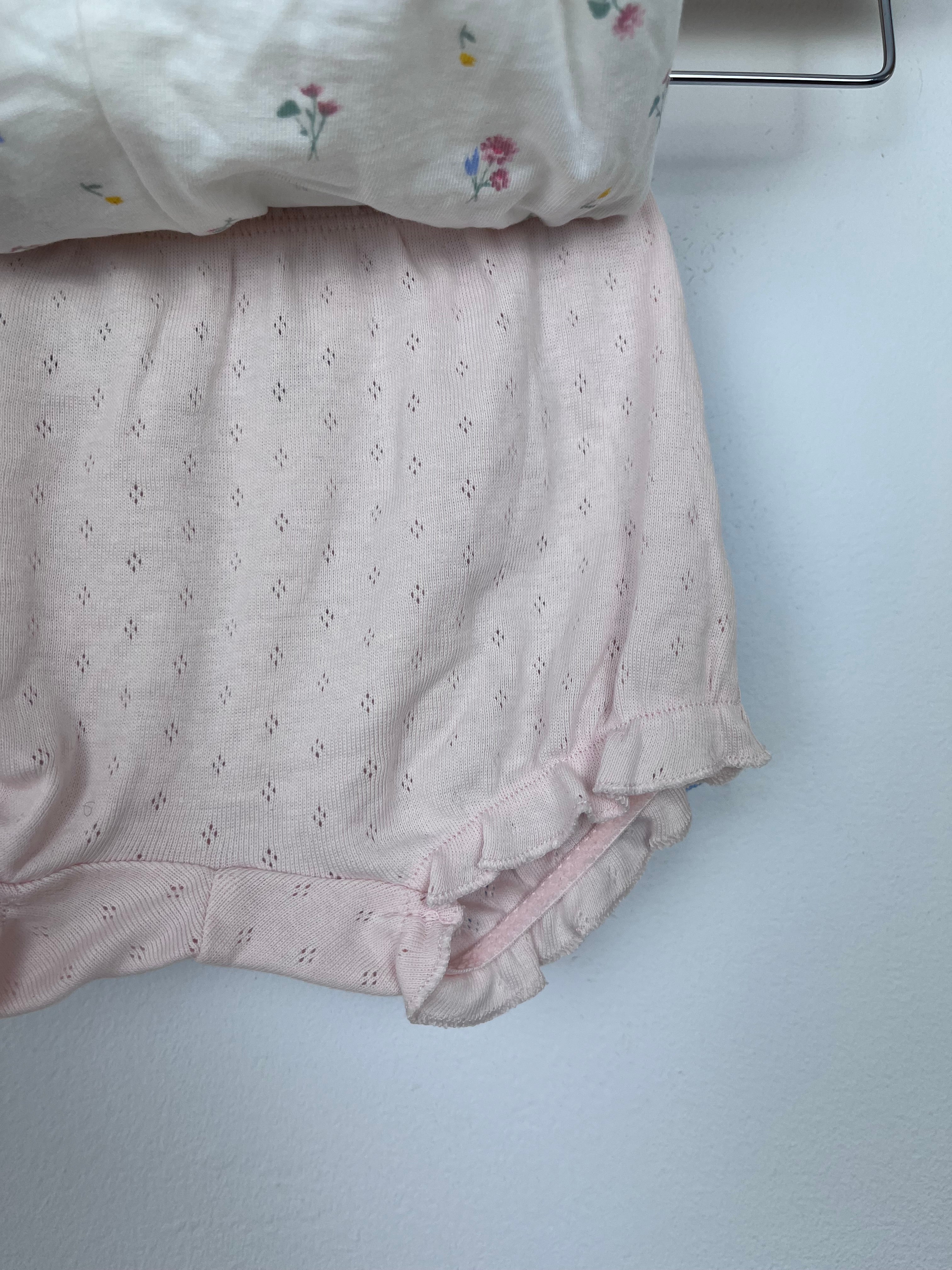 H&M 2-4 Months-Shorts-Second Snuggle Preloved