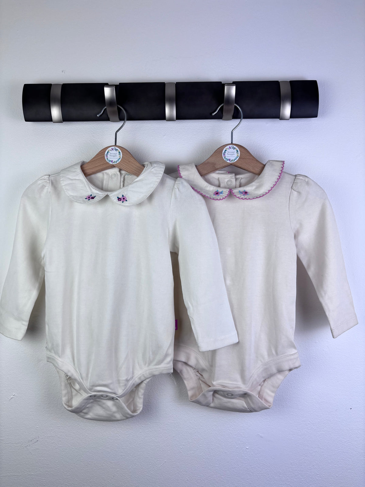 JoJo Maman Bébé Cream Bodysuit Set Floral Collar 6-12 Months-Vests-Second Snuggle Preloved