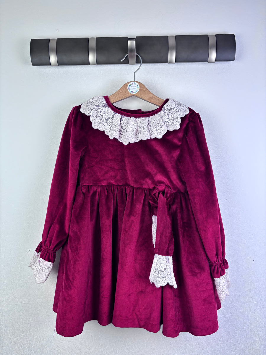 Dollywears Burgundy Velvet Dress Lace Collar 6-7 Years-Dresses-Second Snuggle Preloved