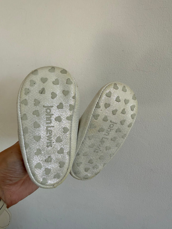 John Lewis Silver Glitter Heart Pram Shoes 12-18 Months-Shoes-Second Snuggle Preloved