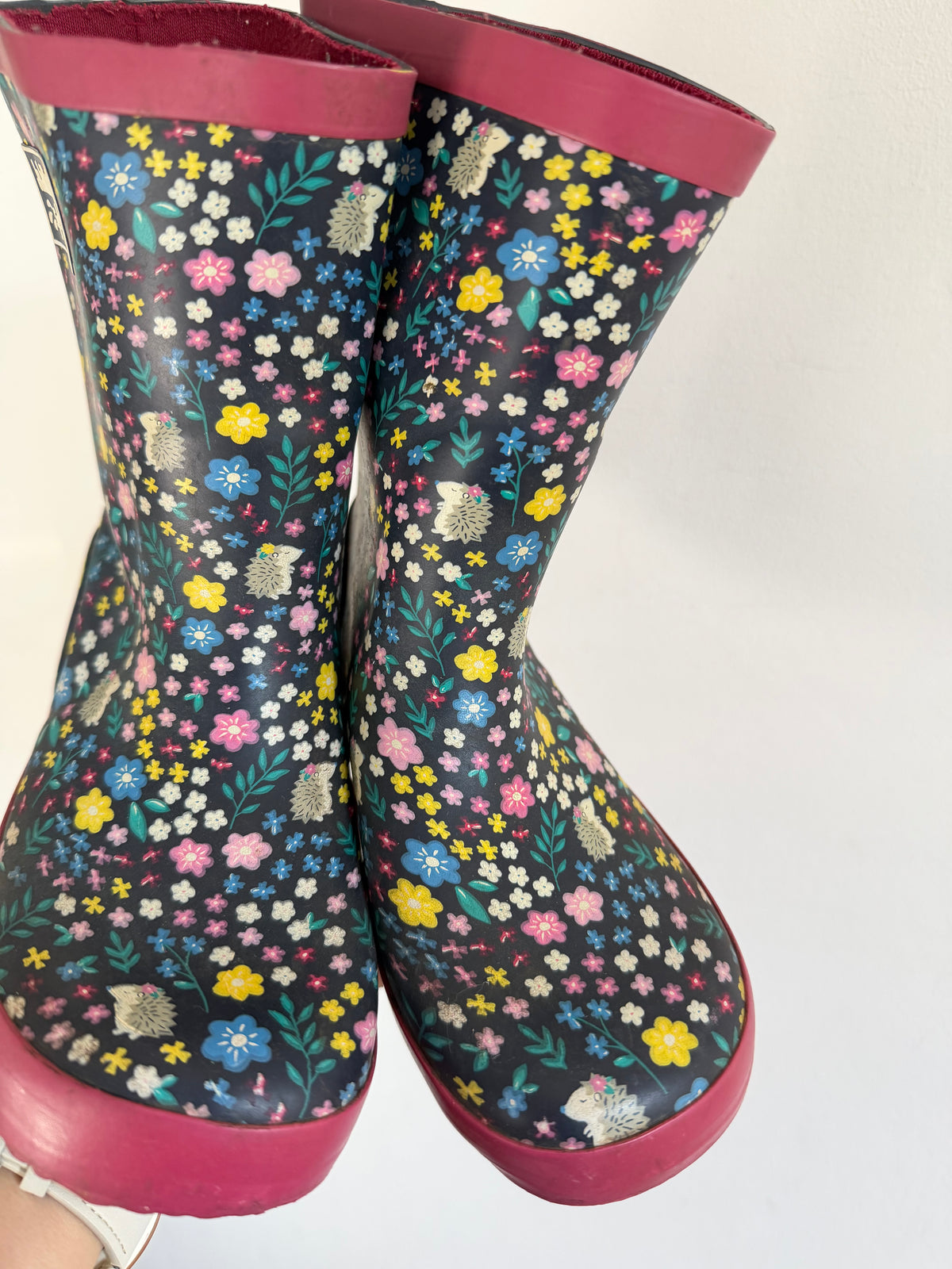 JoJo Maman Bébé Navy Floral Hedgehog Wellington Boots UK 11-Boots-Second Snuggle Preloved