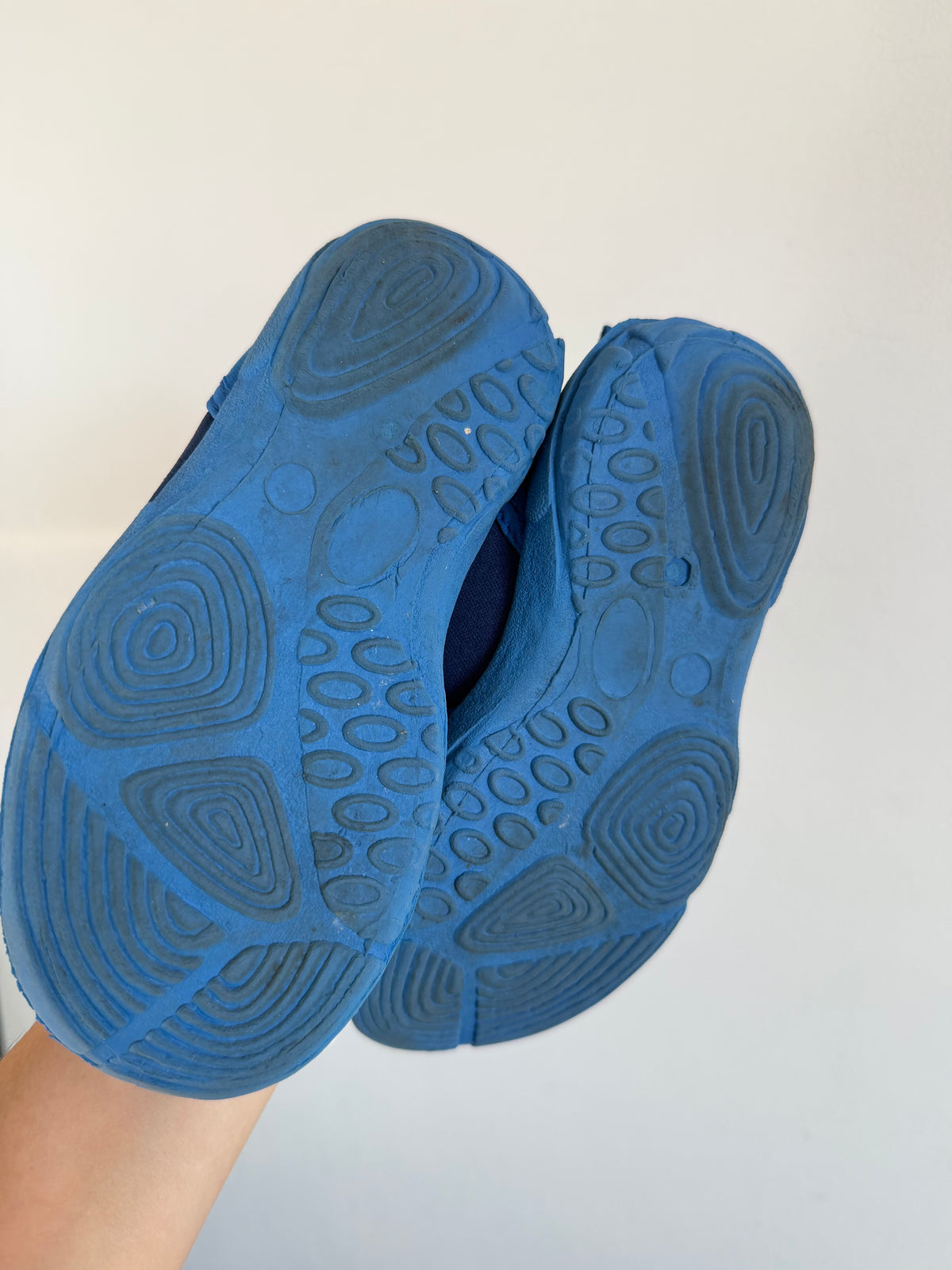 JoJo Maman Bébé Navy Aqua Shoes UK 9-Shoes-Second Snuggle Preloved