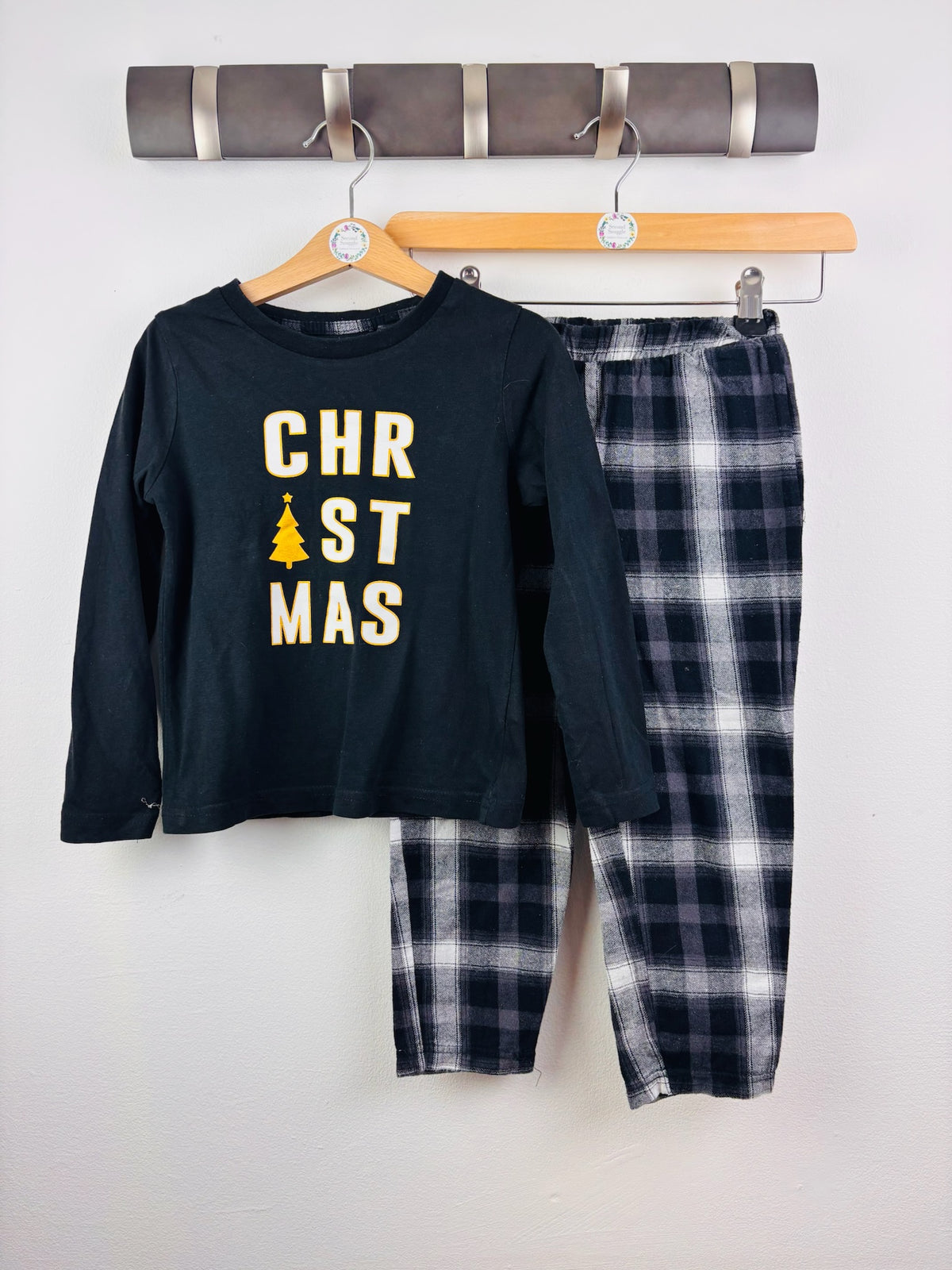 Threadbare Black Christmas Top & Checked Pyjama Bottoms 3-4 Years-Night Wear-Second Snuggle Preloved