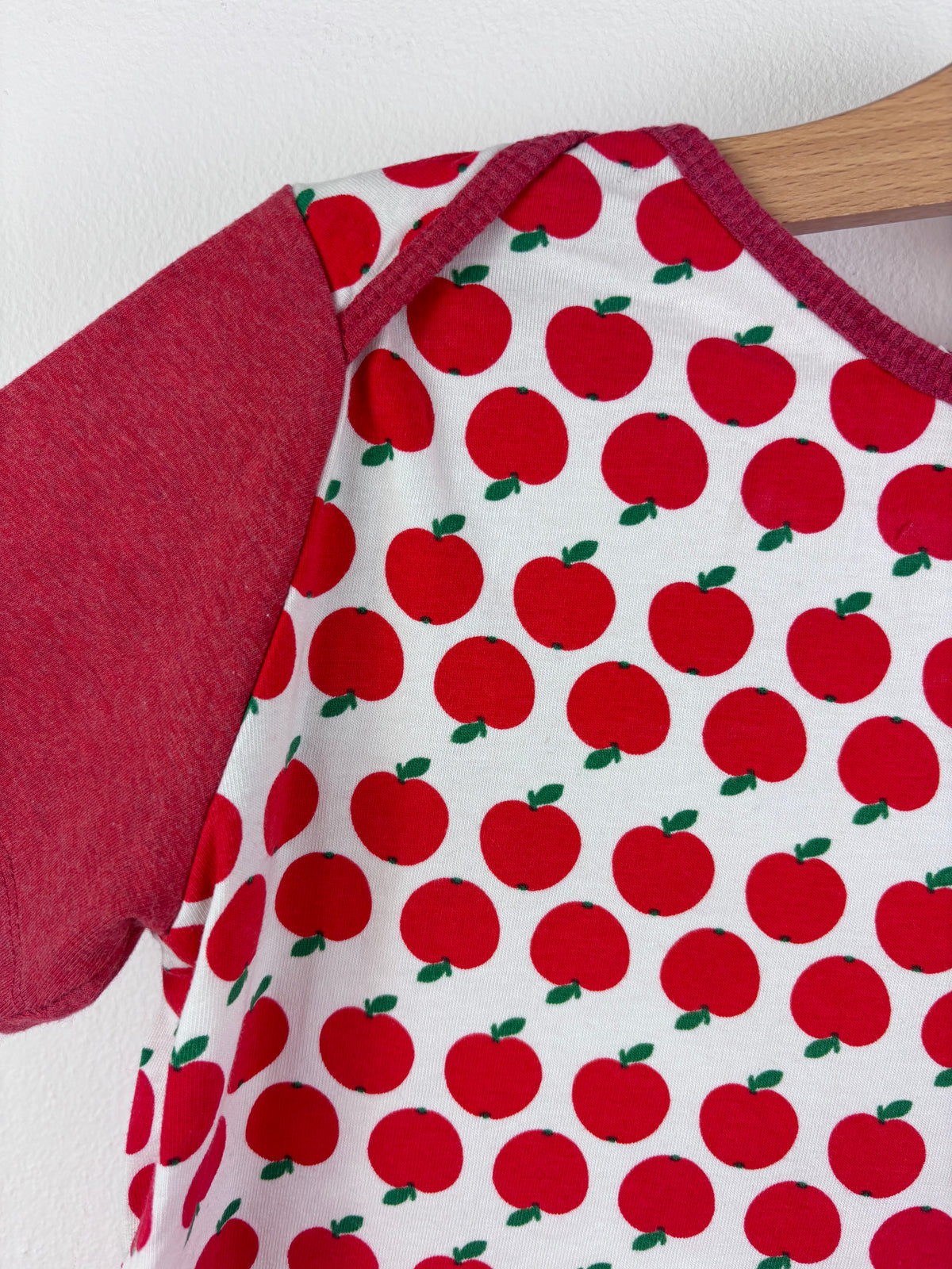 Fri Prussel Apple Print T-Shirt 6-8 Years 122-128-Tops-Second Snuggle Preloved