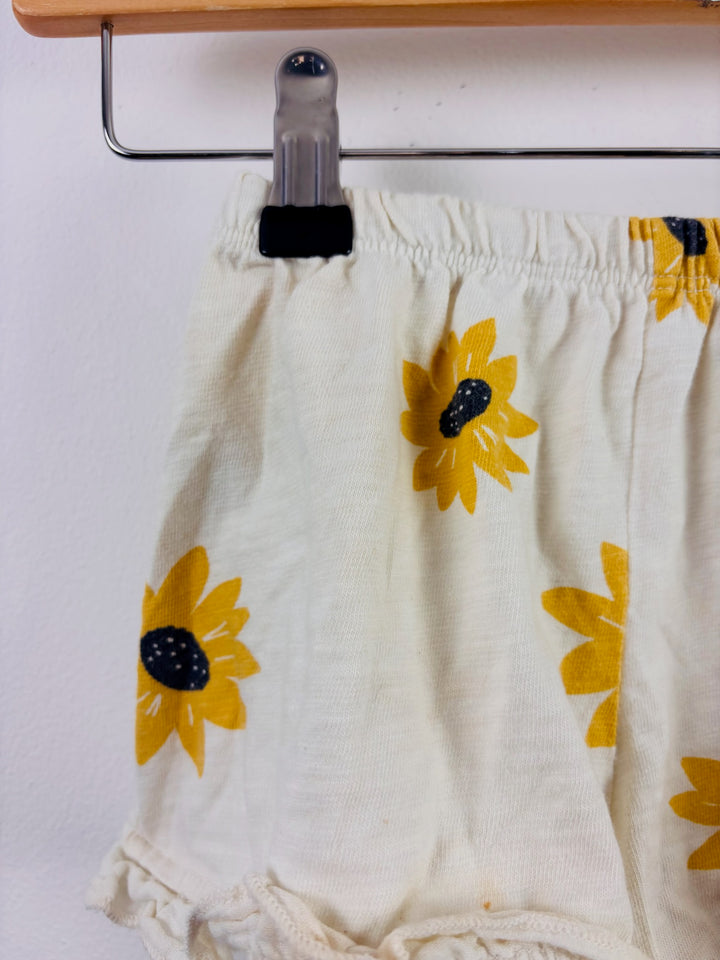 Zara Cream Sunflower Print Shorts 18-24 Months