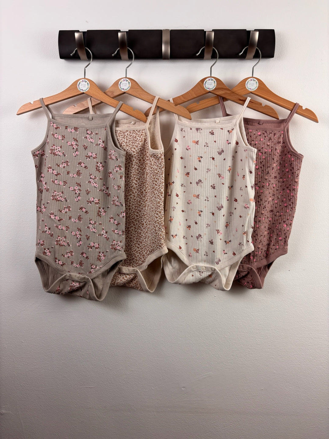 Next Neutral Floral Ribbed Bodysuits 4 Pack 18-24 Months-Vests-Second Snuggle Preloved