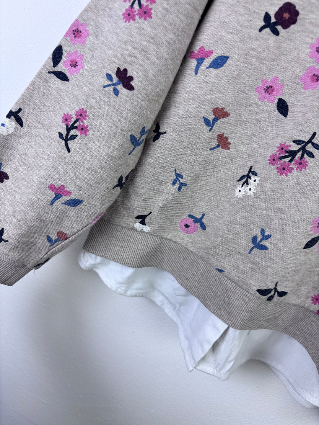 Polarn O. Pyret Floral Sweatshirt 6-8 Years-Jumpers-Second Snuggle Preloved