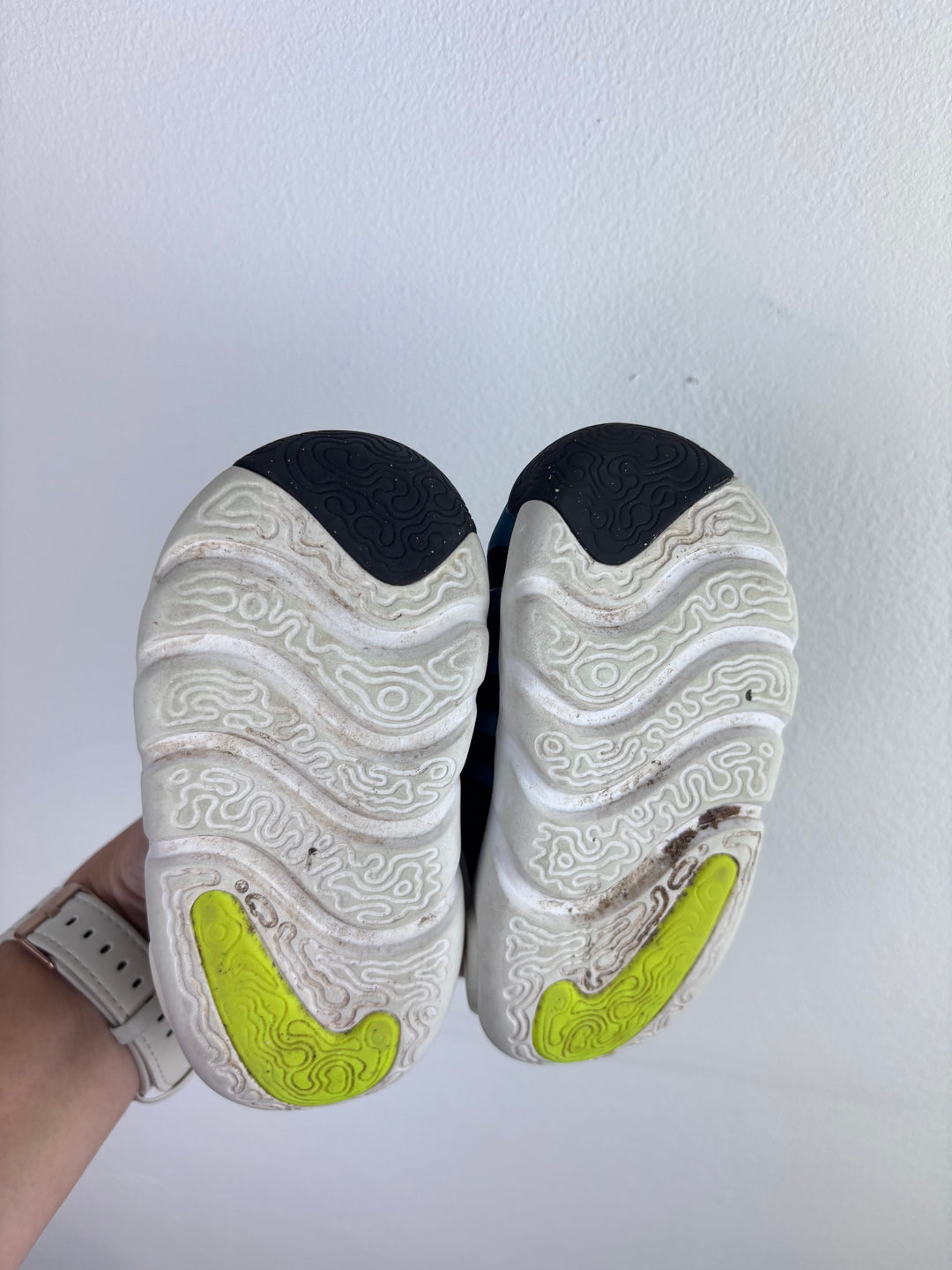 Nike Dynamo Go Trainers UK 5.5