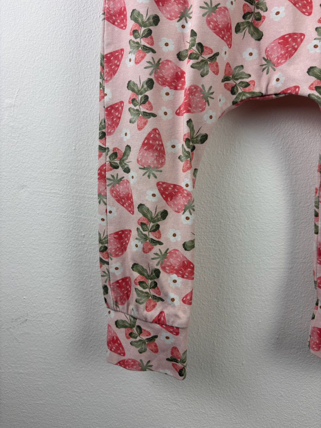 Clay Bear Pink Strawberry Print Leggings 12-18 Months-Leggings-Second Snuggle Preloved