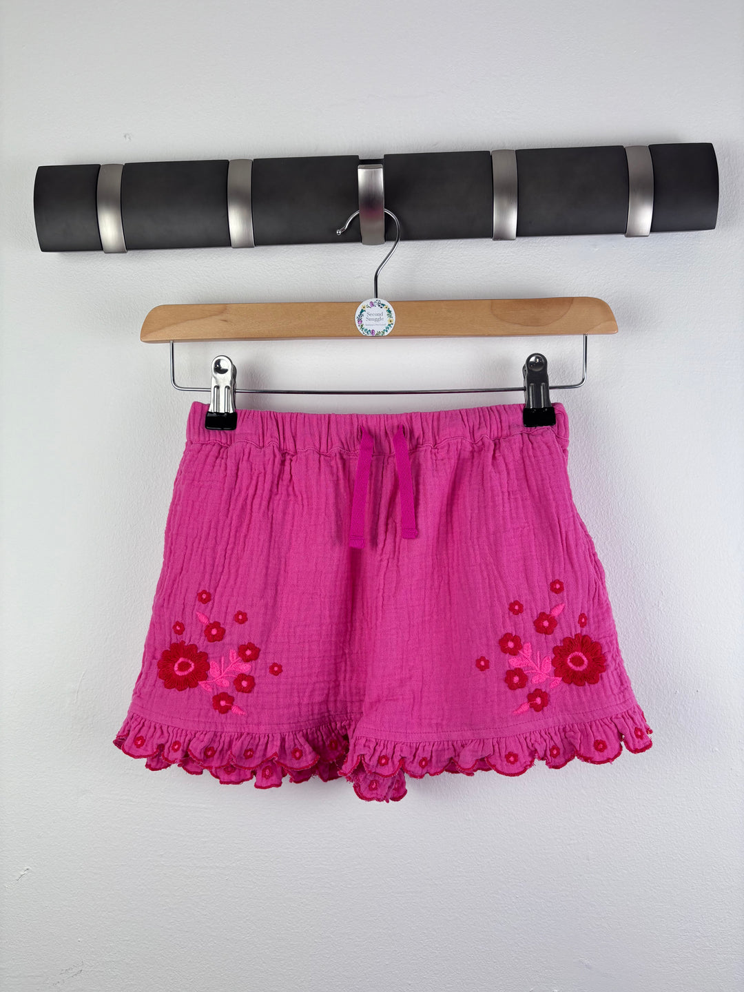 Boden Pink Embroidered Floral Shorts 7-8 Years