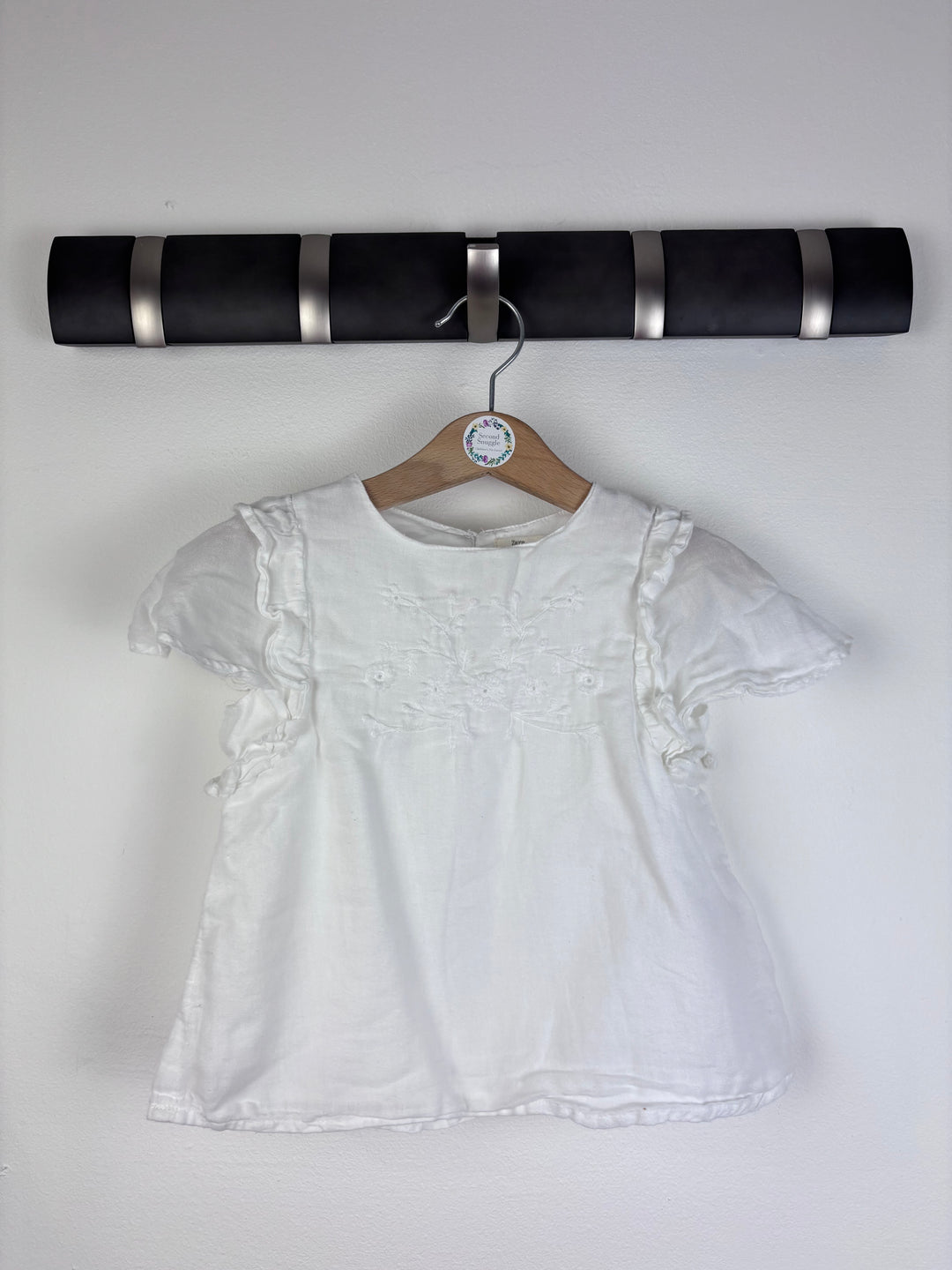 Zara White Embroidered Top 2-3 Years