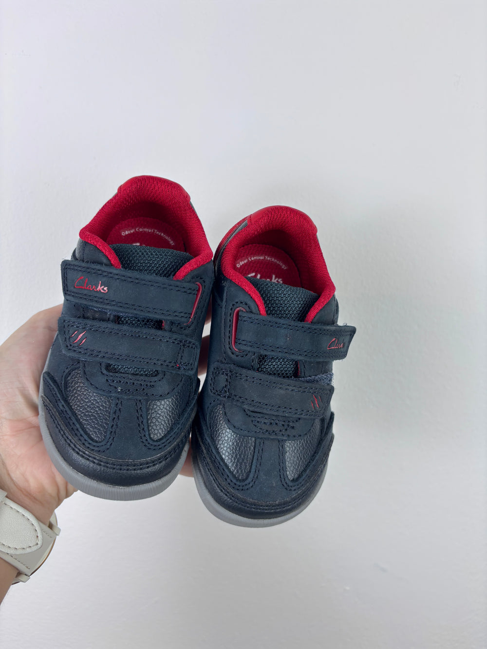 Clarks Navy Red Trainers UK 4.5 G-Shoes-Second Snuggle Preloved