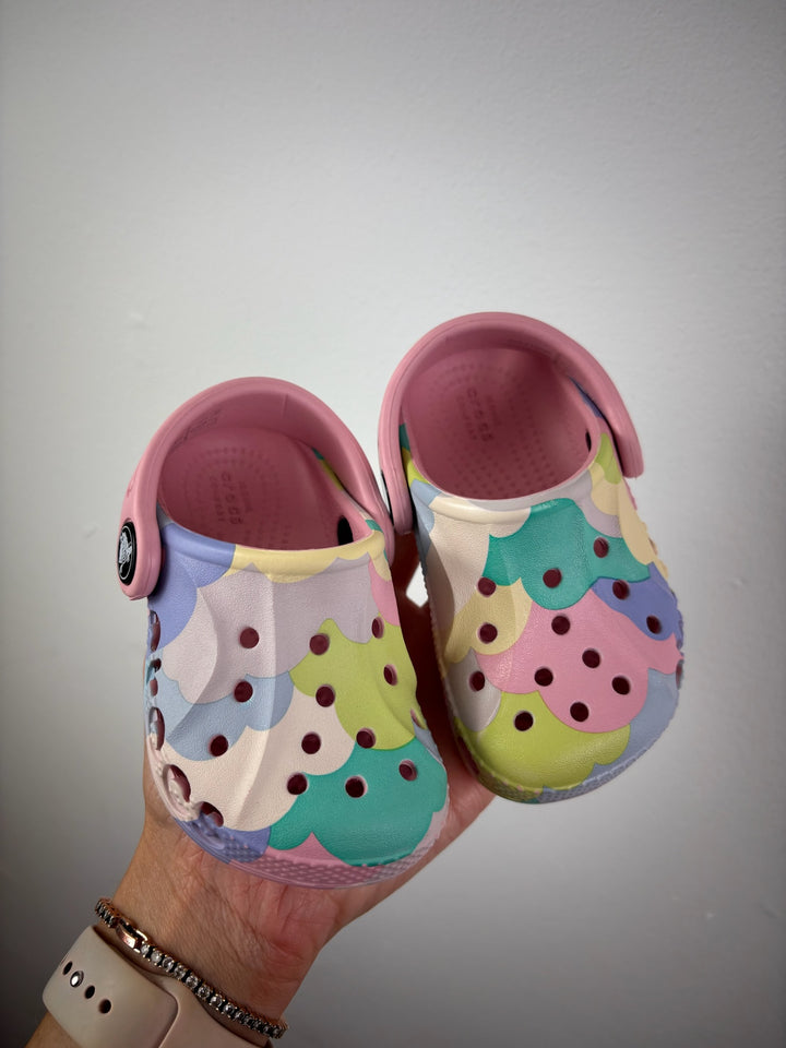 Crocs Pastel Scallop Print Clogs UK 5-Shoes-Second Snuggle Preloved