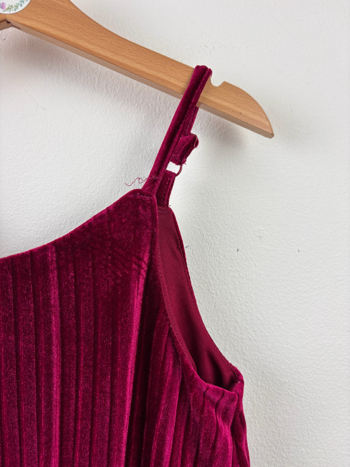 M&S Burgundy Pleated Velvet Jumpsuit 6-7 Years-Jump Suits-Second Snuggle Preloved