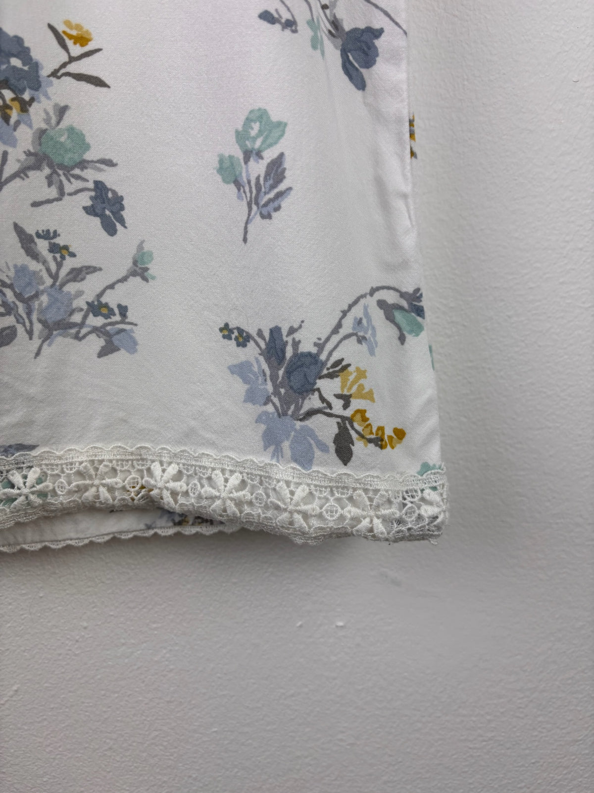 Next Cream Floral Lace Hem Top 5-6 Years-Tops-Second Snuggle Preloved