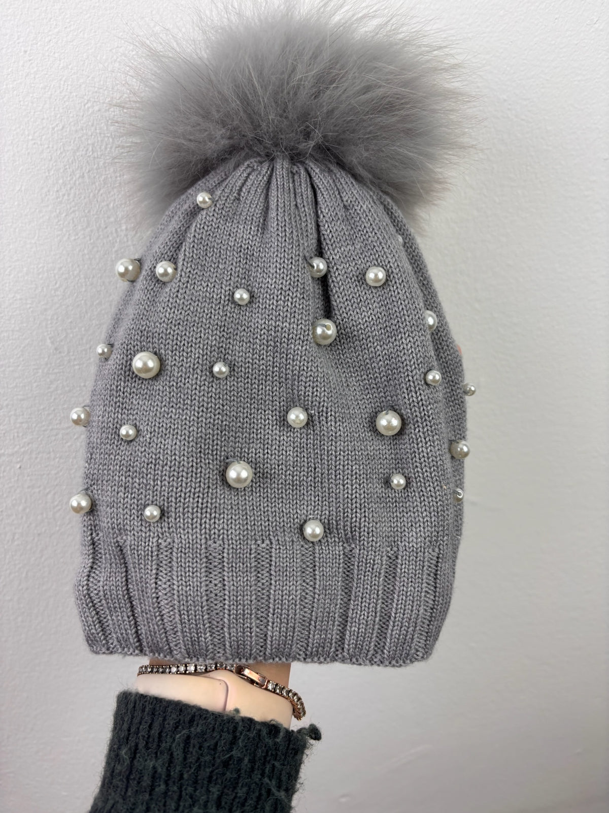 Monnalisa Grey Pearl Detail Pom Pom Hat 3-4 Years-Hats-Second Snuggle Preloved
