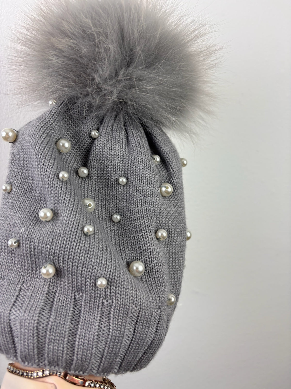 Monnalisa Grey Pearl Detail Pom Pom Hat 3-4 Years-Hats-Second Snuggle Preloved