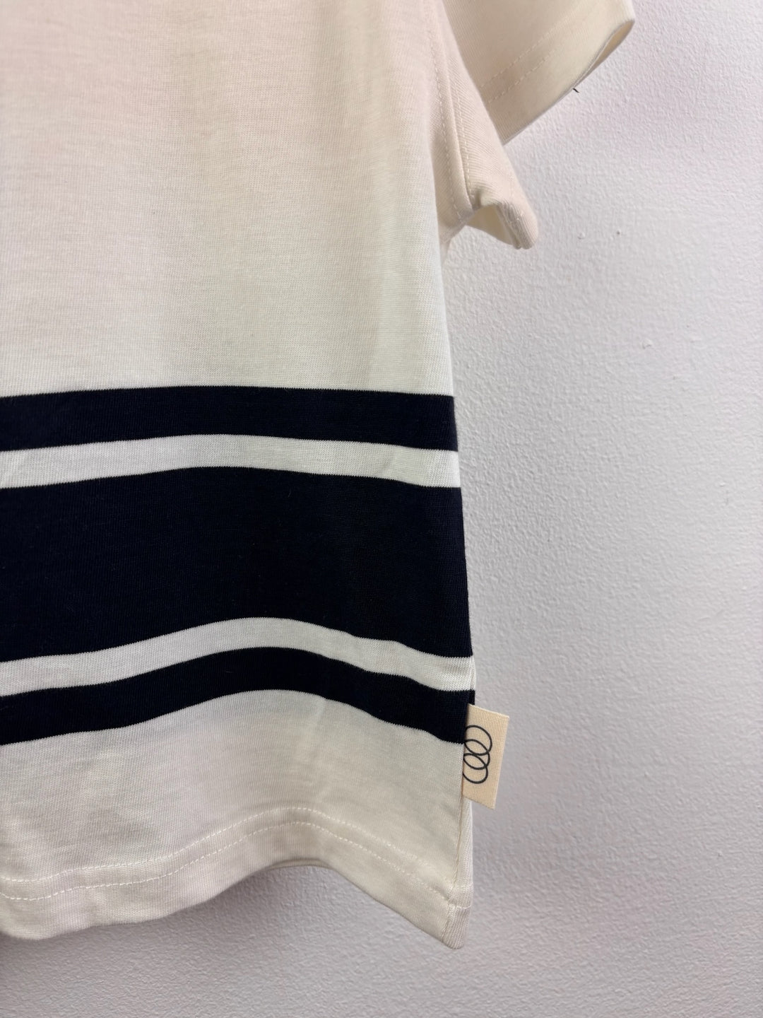 John Lewis Cream T-Shirt with Navy Stripe Detail 5 Years-Tops-Second Snuggle Preloved