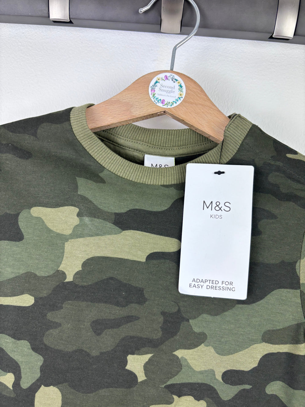M&S Camo Print Adaptable Dressing T-Shirt 4-5 Years-Tops-Second Snuggle Preloved