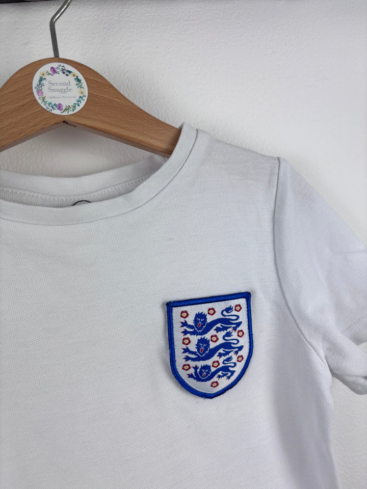 Tu White England Football T-Shirt 7 Years-Tops-Second Snuggle Preloved