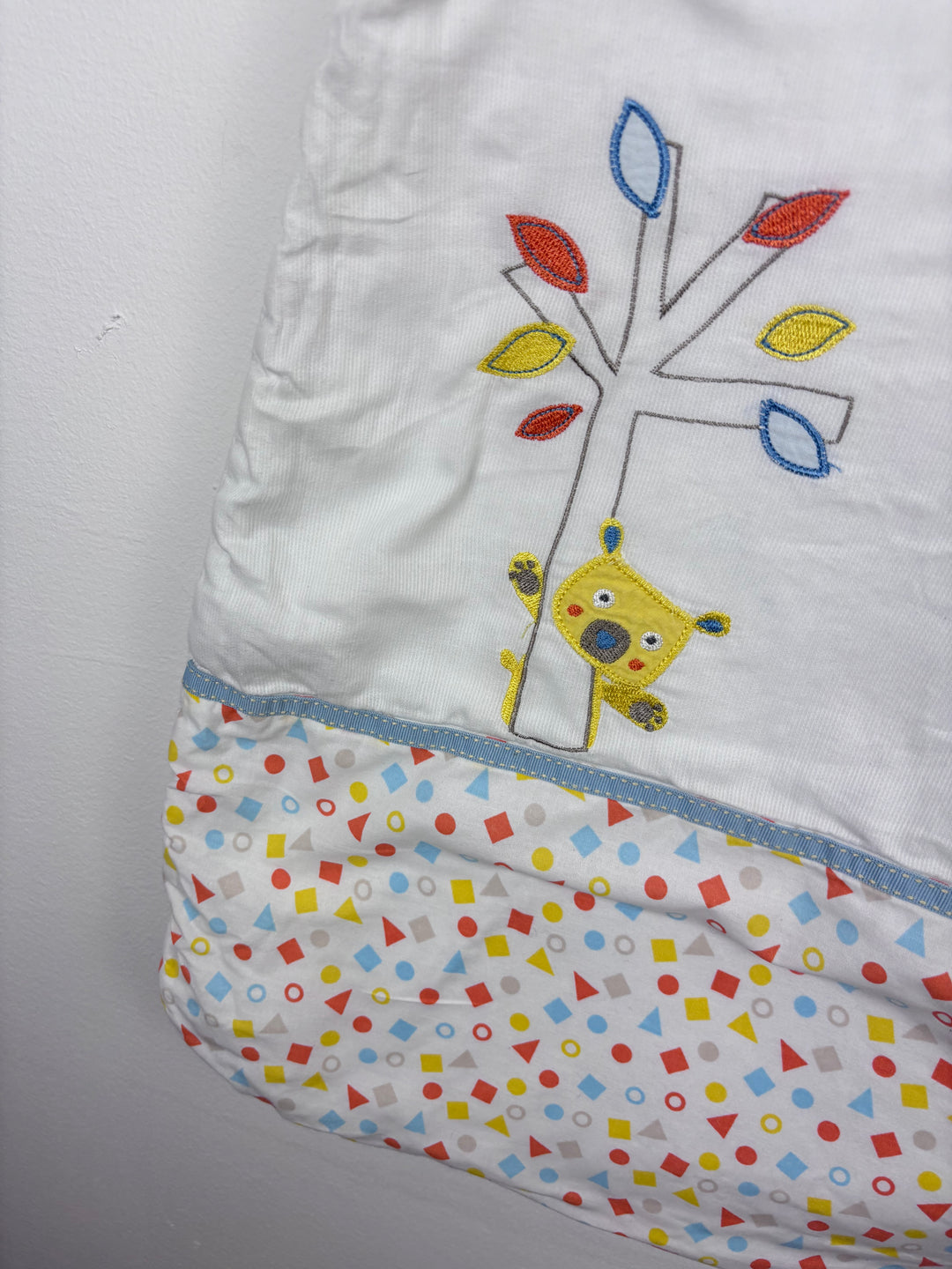 Gro Company White and Orange Sleep Bag 0–6 Months (2.5 Tog)-Sleeping Bags-Second Snuggle Preloved