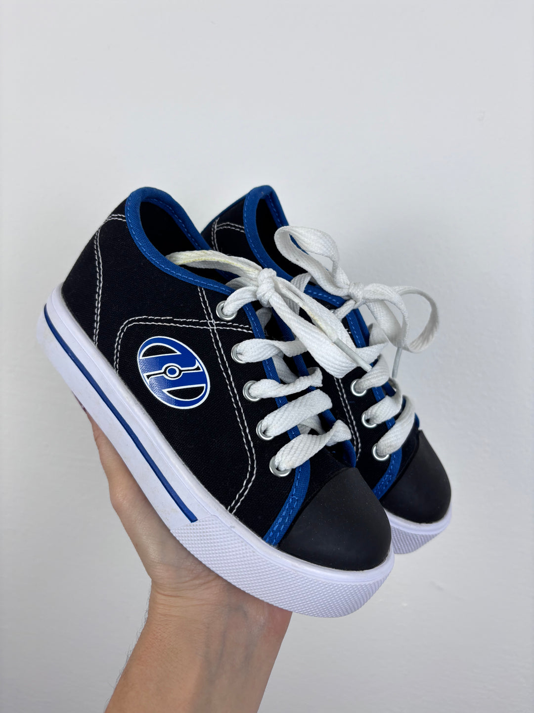 Heelys Blue Trim Canvas Roller Shoes UK 11-Shoes-Second Snuggle Preloved