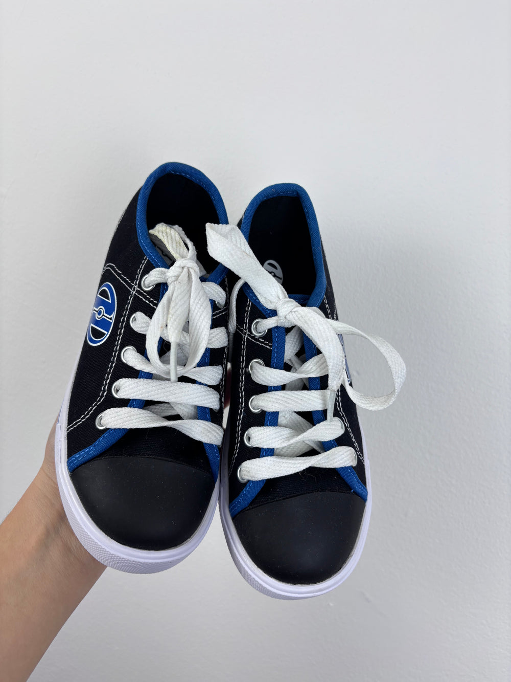 Heelys Blue Trim Canvas Roller Shoes UK 11-Shoes-Second Snuggle Preloved