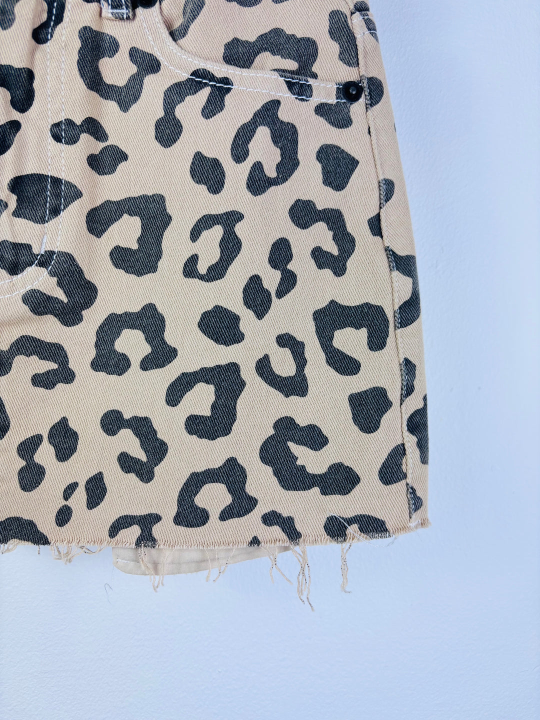 Katie J NYC Beige Leopard Print Denim Skort Large Tween 10-12 Years