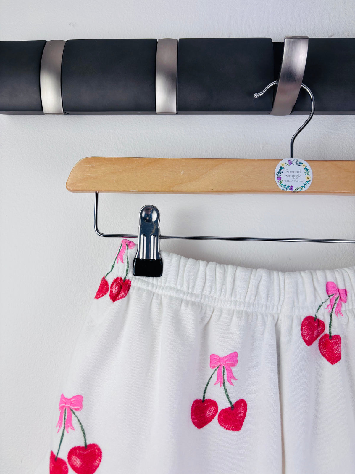 Flowers By Zoe Cream Cherry Print Shorts Xtra Large (Approx 12-14 Years)-Shorts-Second Snuggle Preloved