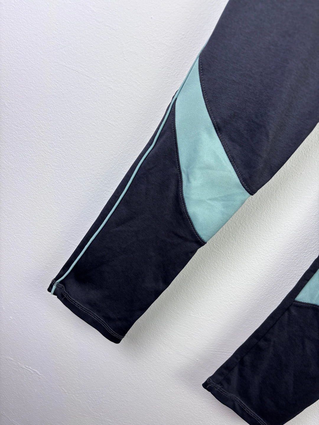 John Lewis Black Sports Leggings With Blue Panels 10 Years-Leggings-Second Snuggle Preloved