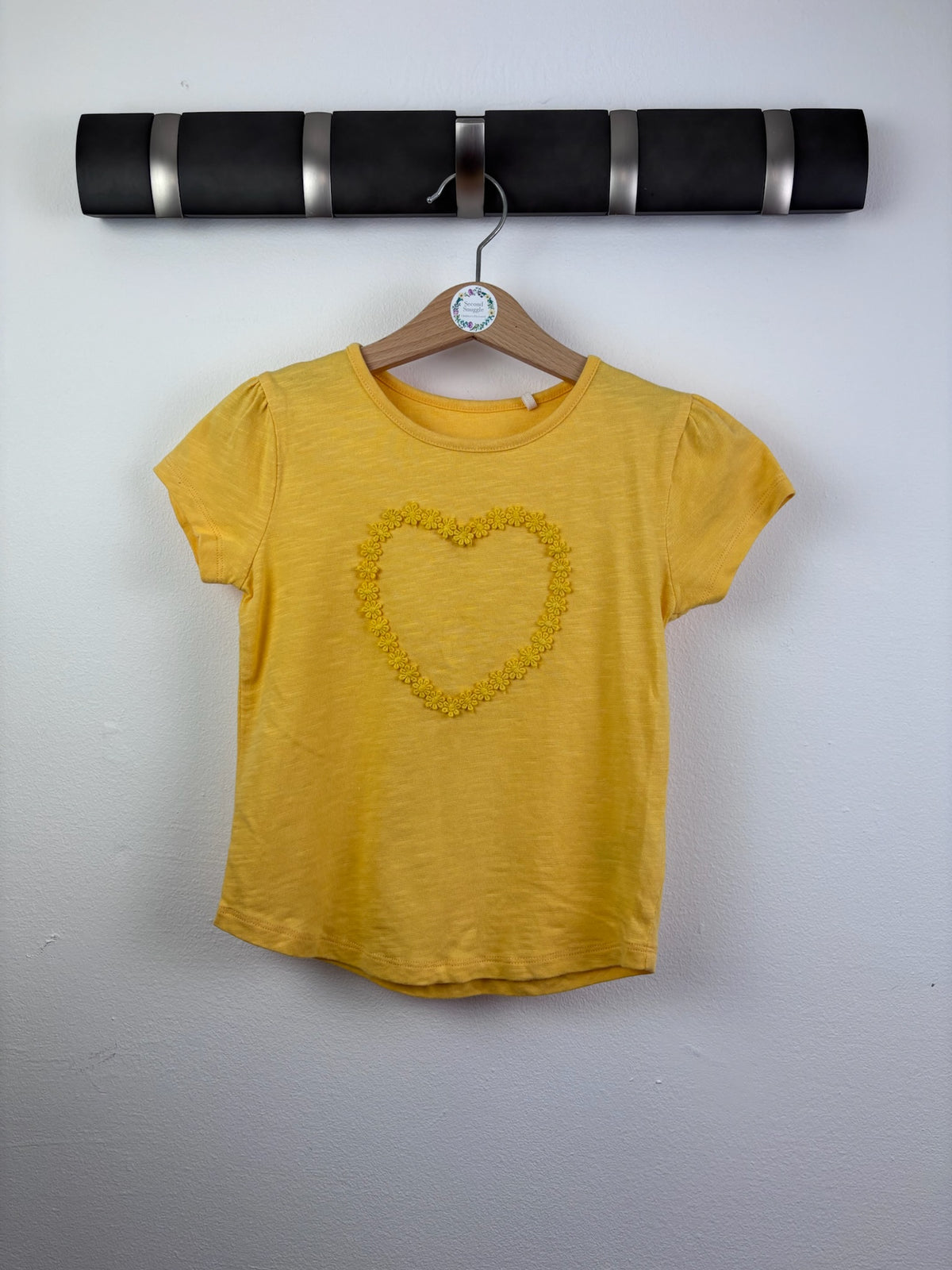 Kite Yellow Heart Appliqué T-Shirt 4 Years-Tops-Second Snuggle Preloved