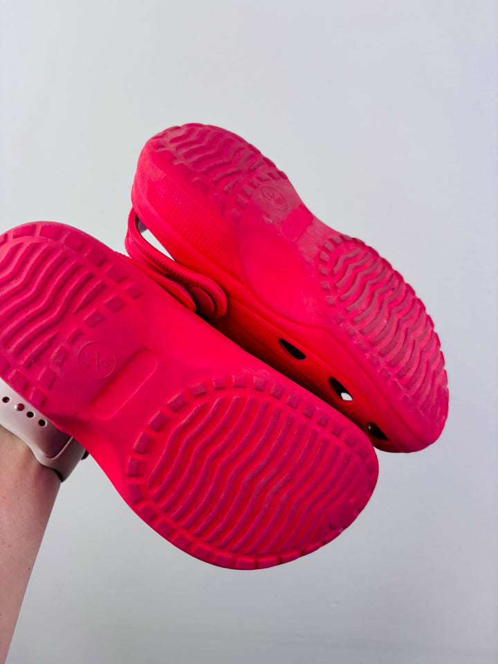 Red Kids Clogs Slip-On Garden Shoes UK 10/11