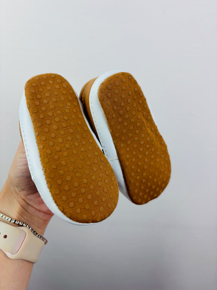 Tu Tan Baby Trainers Velcro Detail 6-9 Months