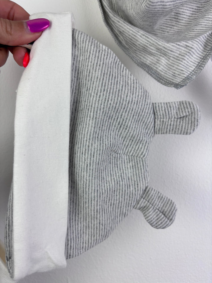 Lucy & Sam Baby Neutral Bib, Hat & Mittens Set 0-6 Months-Sets-Second Snuggle Preloved