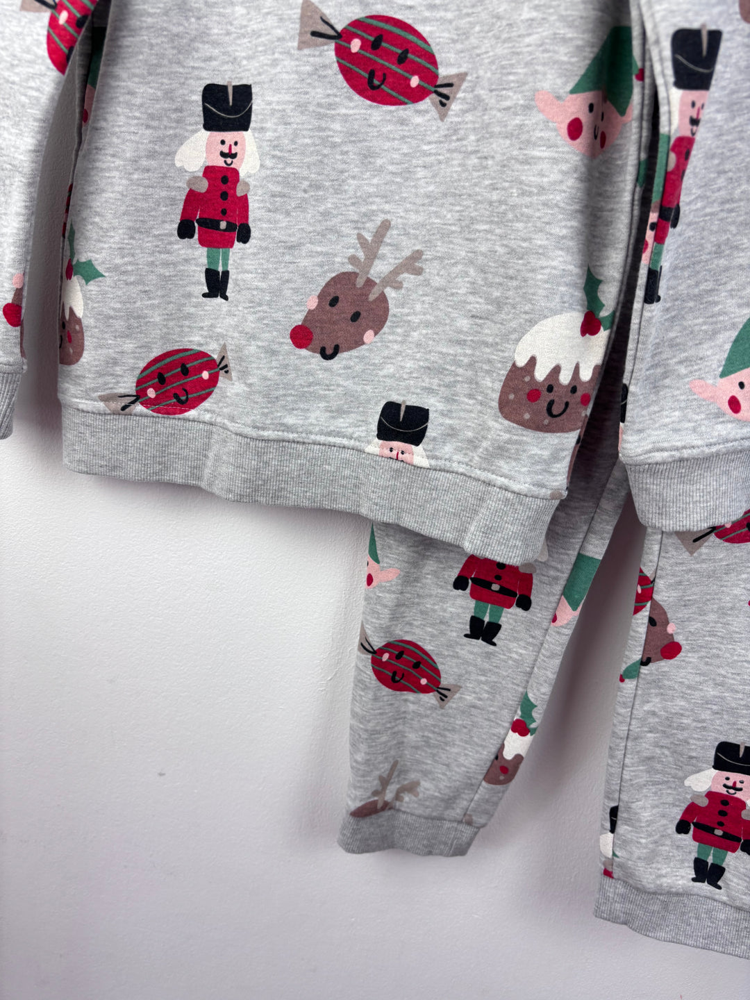 George Christmas Jumper & Joggers Set 6-7 Years-Jumpers-Second Snuggle Preloved