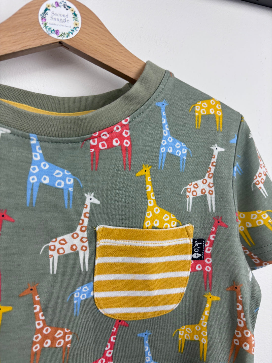 JoJo Maman Bébé Giraffe Print T-Shirt 5-6 Years-Tops-Second Snuggle Preloved