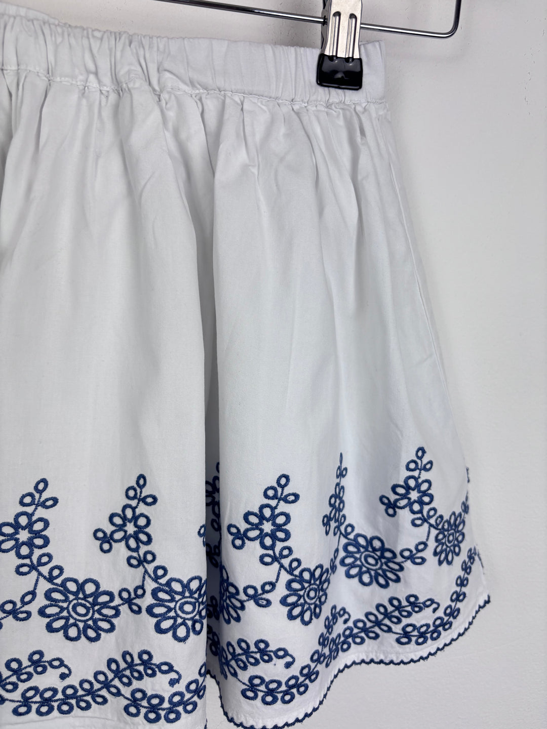 Little White Company White Skirt with Navy Embroidery 4-5 Years