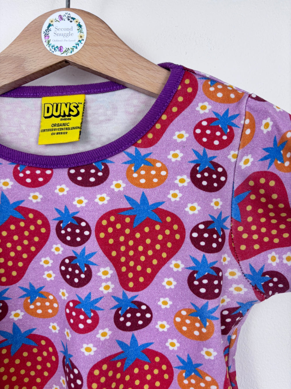 Duns Purple Strawberry Print Organic T-Shirt 104 (3-4 Years)-Tops-Second Snuggle Preloved