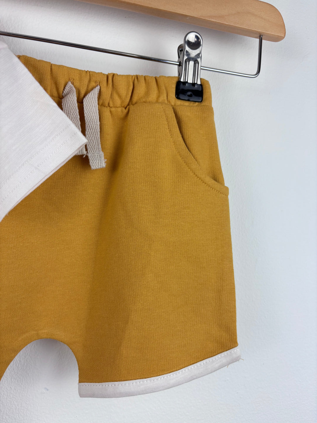 Tu Giraffe Set 6-9 Months-Shorts-Second Snuggle Preloved