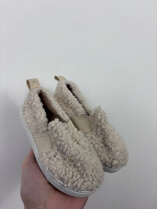 River Island UK 5-Shoes-Second Snuggle Preloved