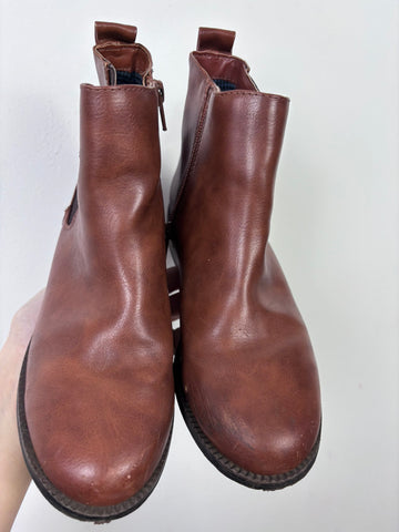 Next UK 3-Boots-Second Snuggle Preloved
