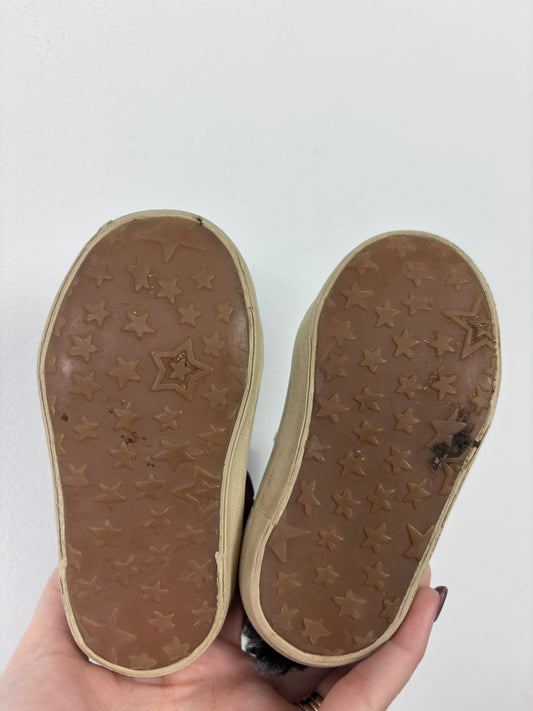 Next UK 4-Boots-Second Snuggle Preloved